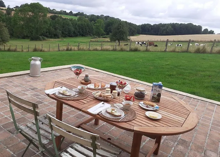 Le Perche Céronnais Hotel