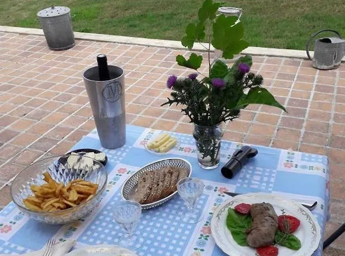 Hotel Le Perche Céronnais Sainte-Ceronne-les-Mortagne